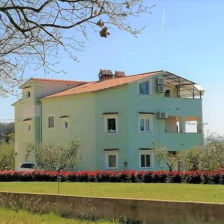 Apartmani Natasa Vrsar Zewnętrze zdjęcie